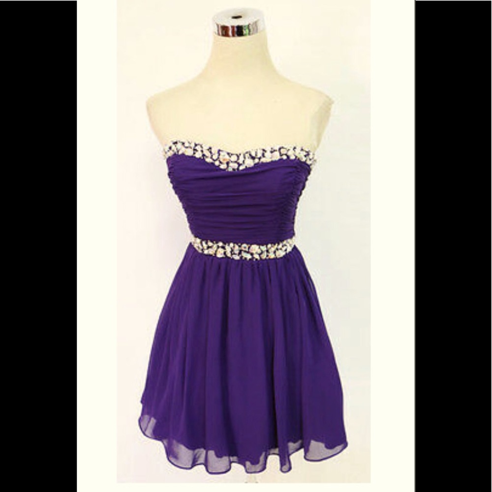 Windsor sequins Rhinestones strapless Purple dress size 7